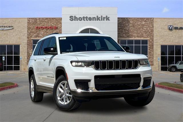 Photo of 2025 Bright White Clearcoat Jeep Grand Cherokee L
