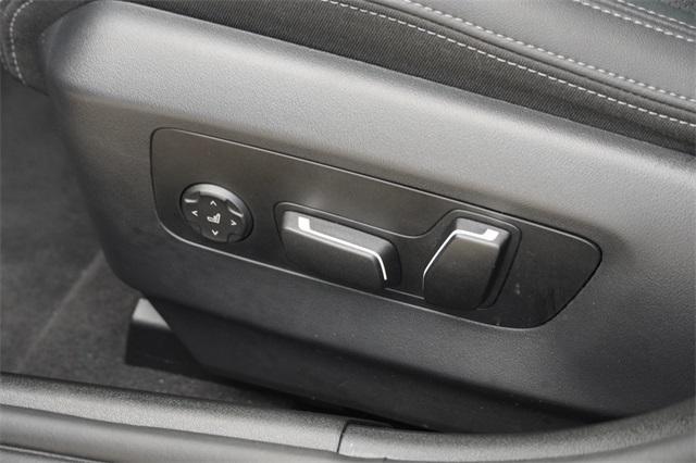 Photo of 2025 Oxide Grey Metallic BMW 530