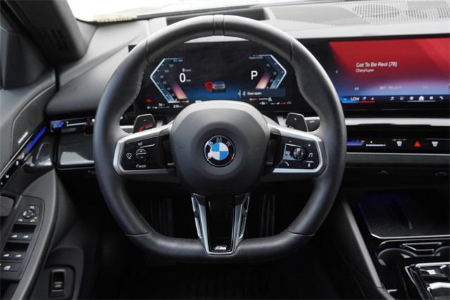 Photo of 2025 Oxide Grey Metallic BMW 530
