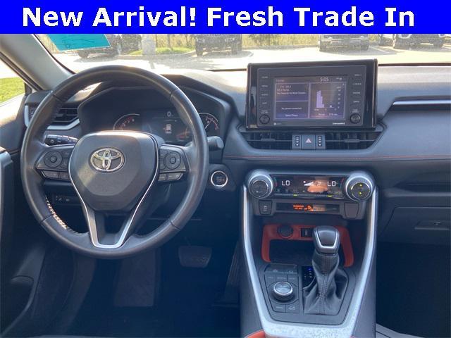 Photo of 2022 White Toyota RAV4