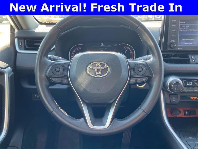 Photo of 2022 White Toyota RAV4