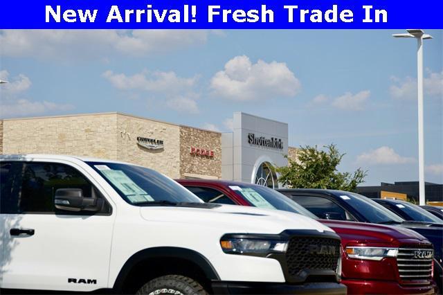 Photo of 2022 White Toyota RAV4