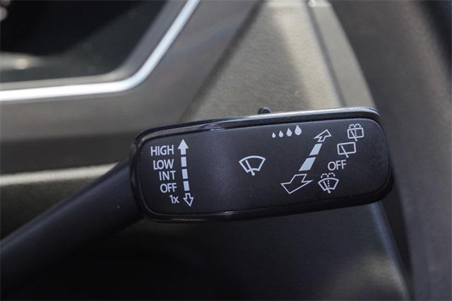 Photo of 2022 Pyrite Silver Metallic Volkswagen Tiguan