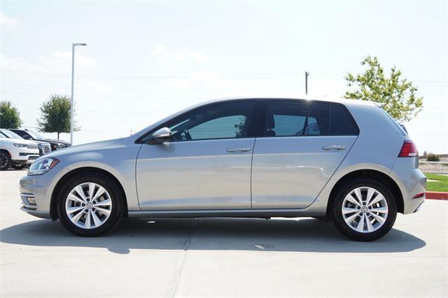 Photo of 2018 Tungsten Silver Metallic Volkswagen Golf
