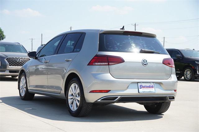 Photo of 2018 Tungsten Silver Metallic Volkswagen Golf