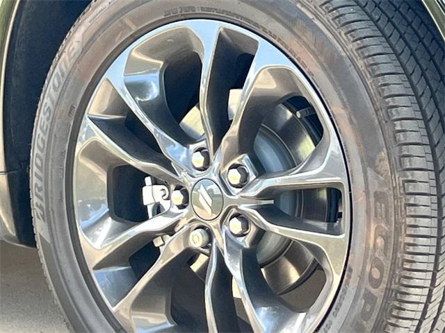 Photo of 2024 DB Black Crystal Clearcoat Dodge Durango