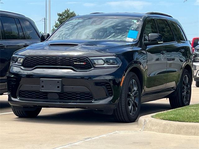Photo of 2024 DB Black Crystal Clearcoat Dodge Durango