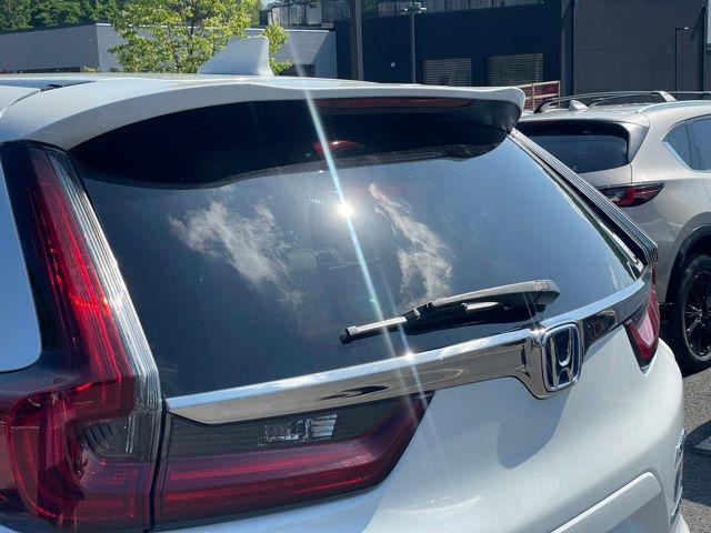 Photo of 2021 Platinum White Pearl Honda CR-V Hybrid