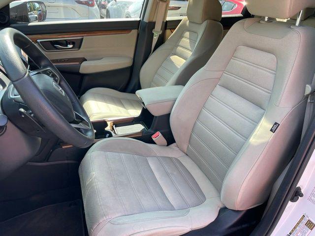 Photo of 2021 Platinum White Pearl Honda CR-V Hybrid