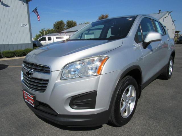 Photo of 2016 SILVER Chevrolet Trax