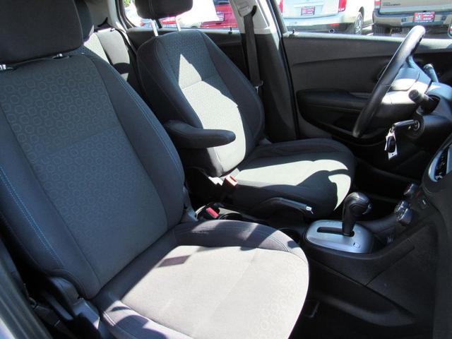 Photo of 2016 SILVER Chevrolet Trax