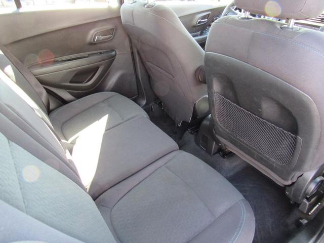 Photo of 2016 SILVER Chevrolet Trax