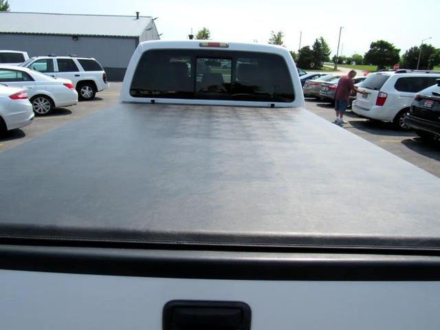 Photo of 2011 White Ford F-250