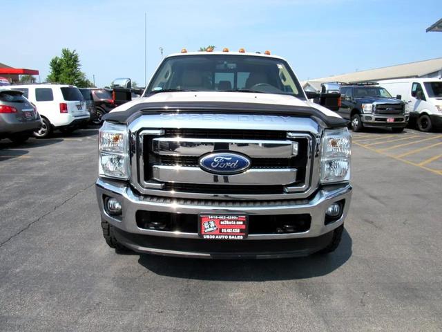 Photo of 2011 White Ford F-250