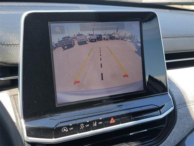 Photo of 2022 Silver Jeep Compass