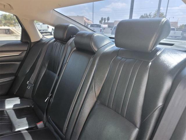 Photo of 2021 Black Honda Accord Hybrid