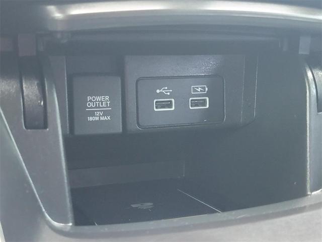Photo of 2021 Black Honda Accord Hybrid