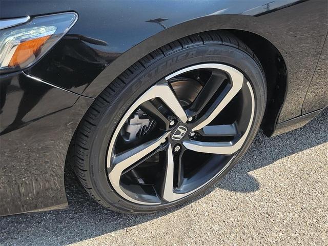 Photo of 2021 Black Honda Accord Hybrid
