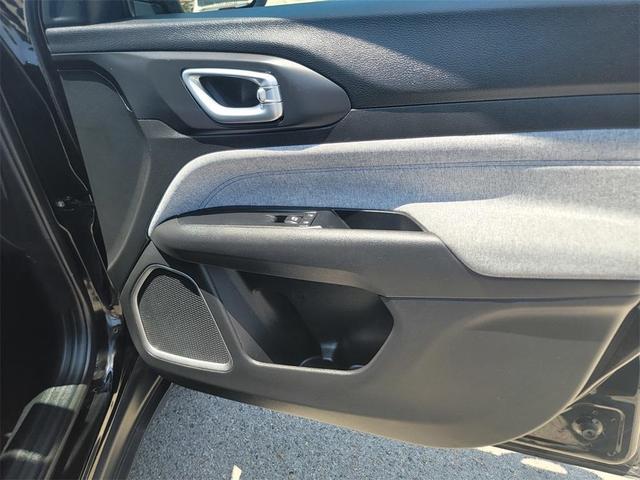 Photo of 2022 Black Jeep Compass