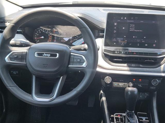 Photo of 2022 Black Jeep Compass