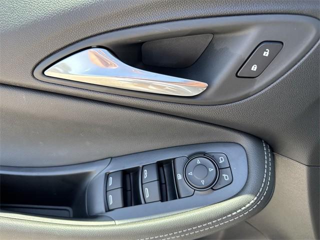 Photo of 2025 Ebony Twilight Metallic Buick Encore GX