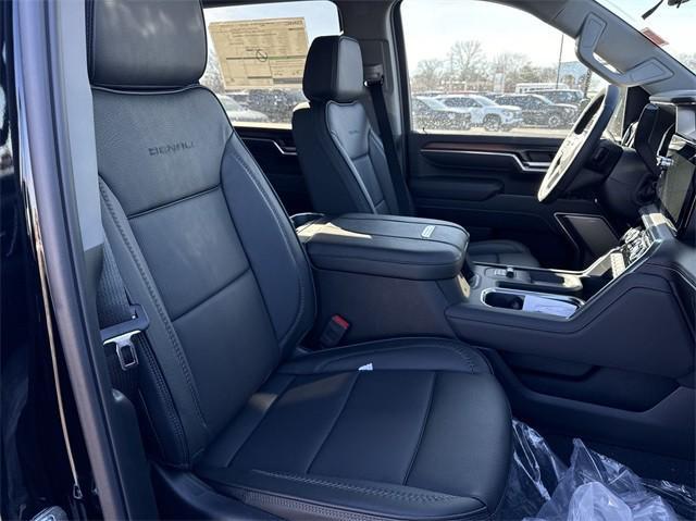 Photo of 2025 Onyx Black GMC Sierra 2500