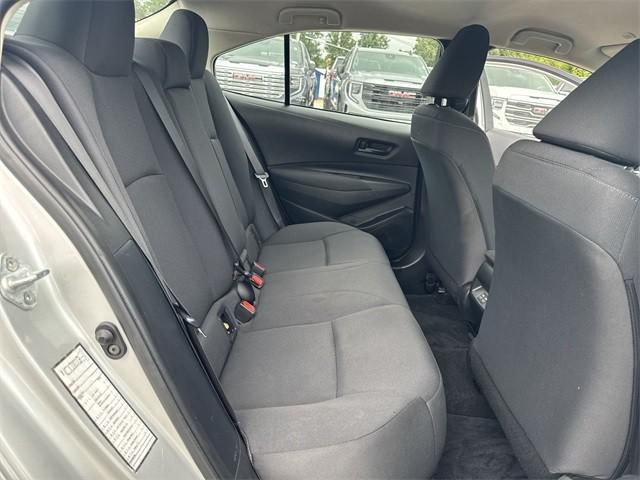 Photo of 2023 Classic Silver Metallic Toyota Corolla