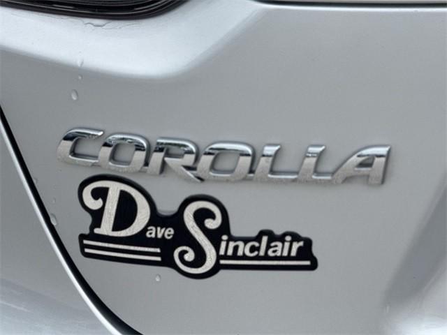 Photo of 2023 Classic Silver Metallic Toyota Corolla