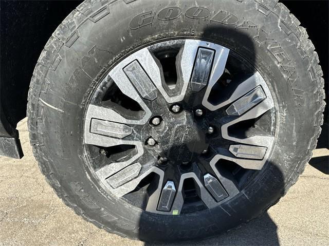 Photo of 2025 Onyx Black GMC Sierra 2500