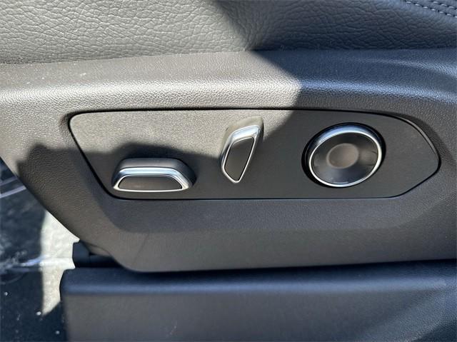 Photo of 2025 Onyx Black GMC Sierra 2500