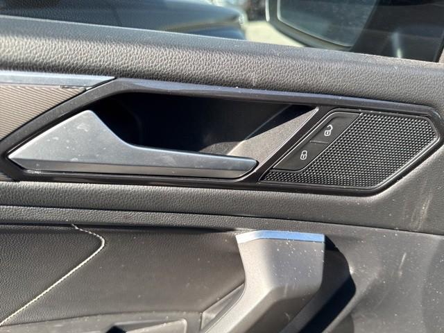 Photo of 2022 Pure White Volkswagen Tiguan