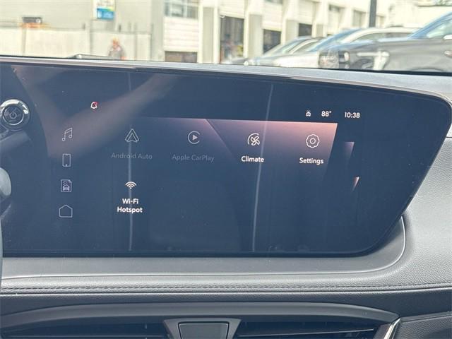 Photo of 2026 White Frost Tricoat Buick Encore GX