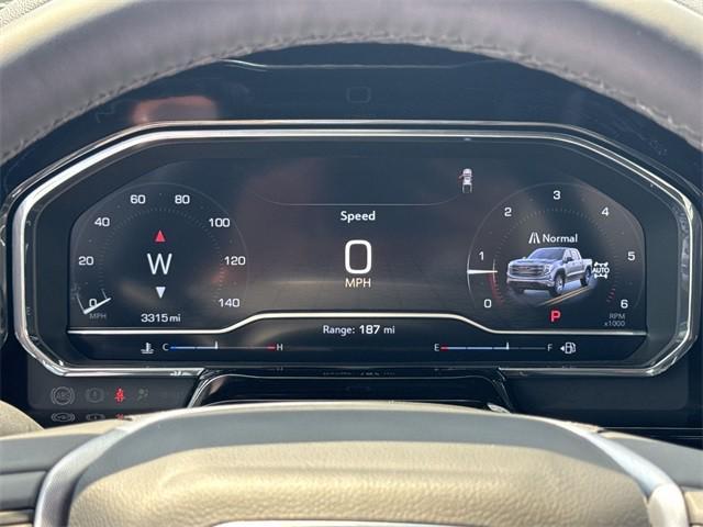 Photo of 2025 Summit White GMC Sierra 1500