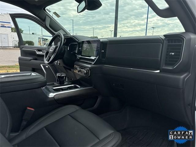 Photo of 2022 Summit White GMC Sierra 1500