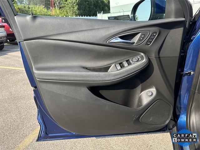 Photo of 2023 Sapphire Metallic Buick Encore GX