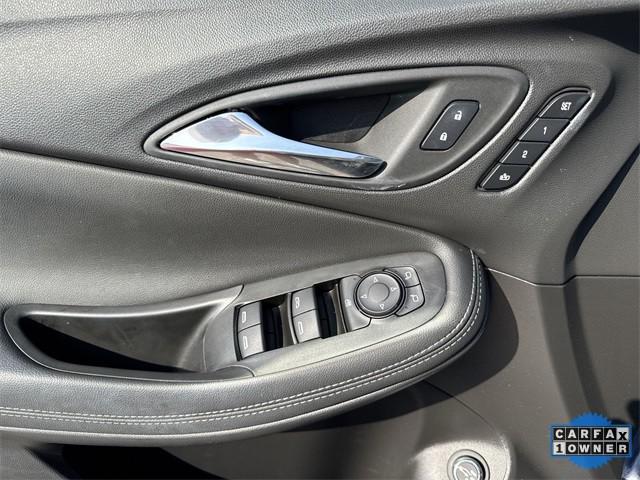 Photo of 2023 Sapphire Metallic Buick Encore GX