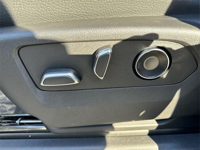 Photo of 2025 Onyx Black GMC Sierra 2500