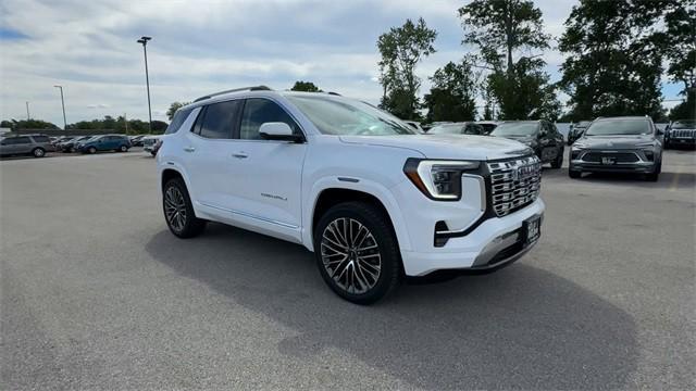 Photo of 2026 Summit White GMC Terrain