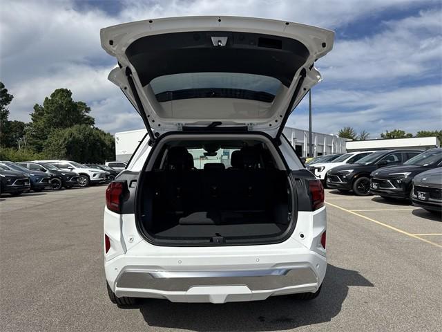 Photo of 2026 Summit White GMC Terrain