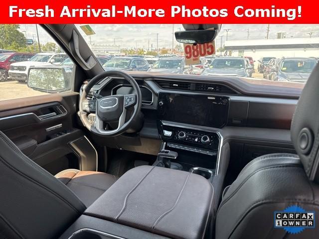 Photo of 2024 White Frost Tricoat GMC Sierra 1500