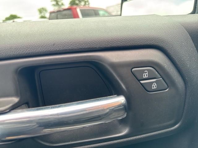 Photo of 2021 Quicksilver Metallic GMC Sierra 1500