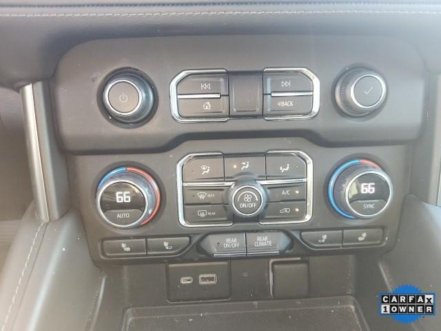 Photo of 2022 Black Chevrolet Suburban