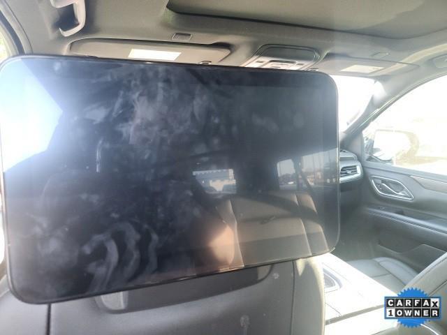 Photo of 2022 Black Chevrolet Suburban