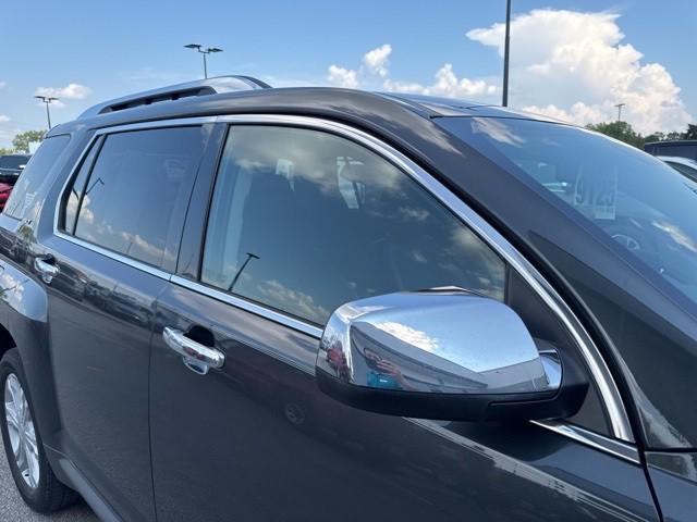 Photo of 2017 Graphite Gray Metallic GMC Terrain