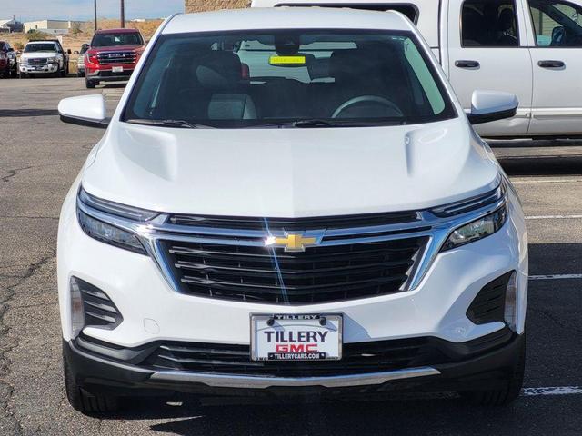 Photo of 2023 Summit White Chevrolet Equinox