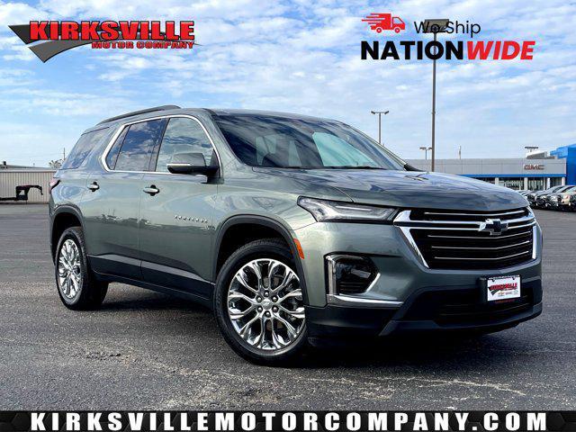 Photo of 2022 Silver Sage Metallic Chevrolet Traverse