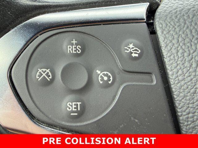 Photo of 2022 Silver Sage Metallic Chevrolet Traverse