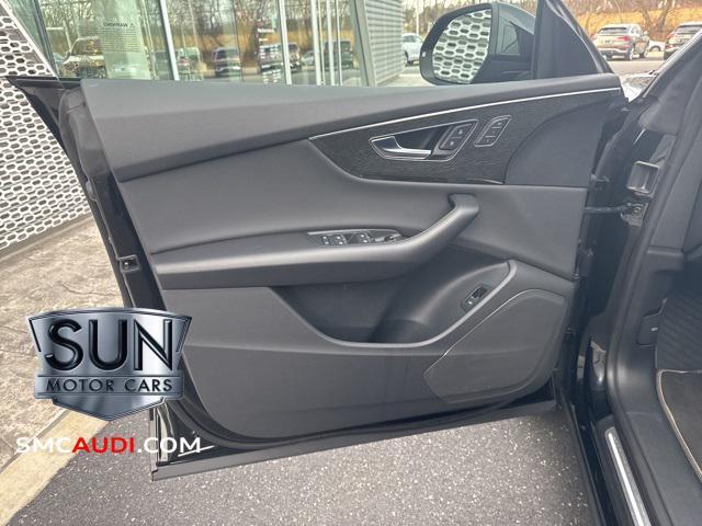 Photo of 2022 Mythos Black Metallic Audi Q8