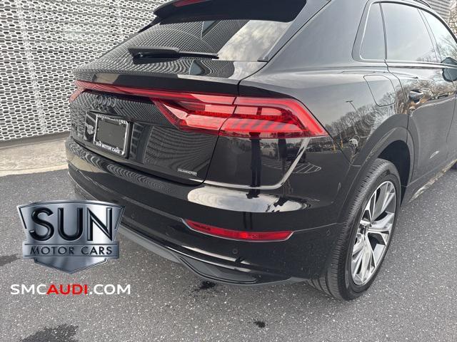 Photo of 2022 Mythos Black Metallic Audi Q8