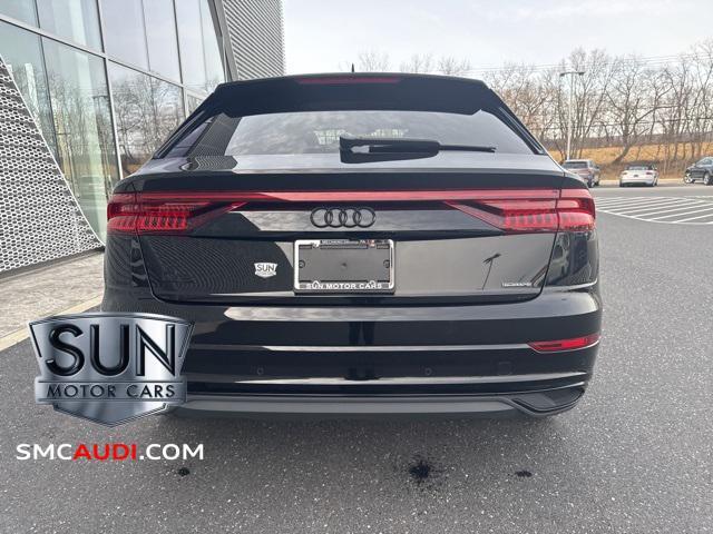 Photo of 2022 Mythos Black Metallic Audi Q8